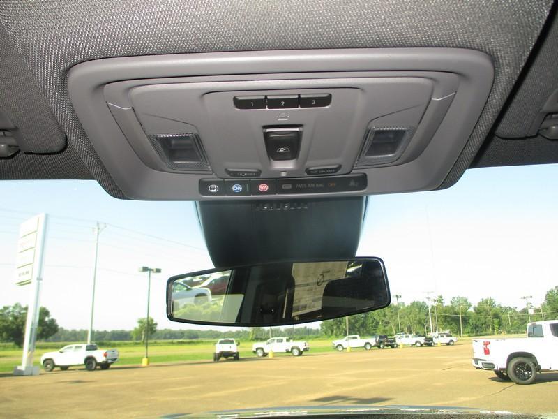 Chevrolet Silverado 1500 RST Crew Cab 4WD 2026