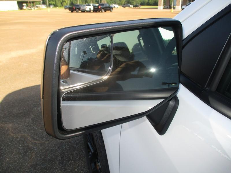 Chevrolet Silverado 1500 RST Crew Cab 4WD 2026