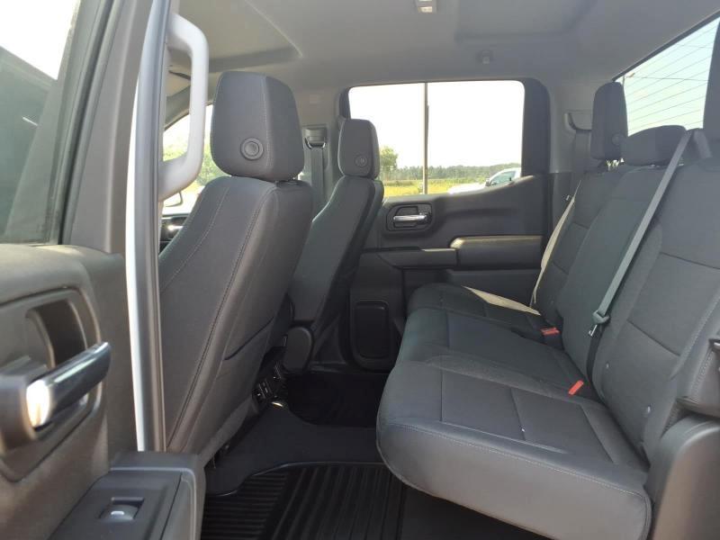 Chevrolet Silverado 1500 Trail Boss Custom Crew Cab 4WD 2026