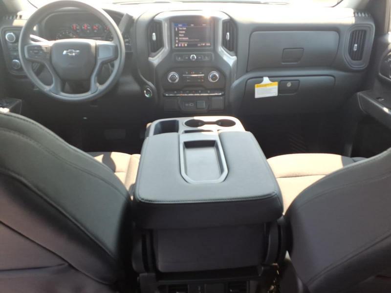 Chevrolet Silverado 1500 Trail Boss Custom Crew Cab 4WD 2026