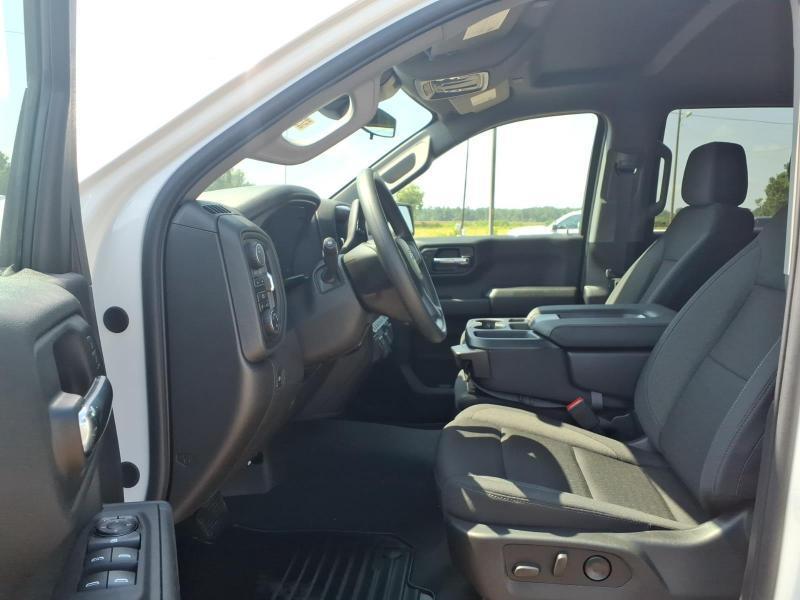 Chevrolet Silverado 1500 Trail Boss Custom Crew Cab 4WD 2026