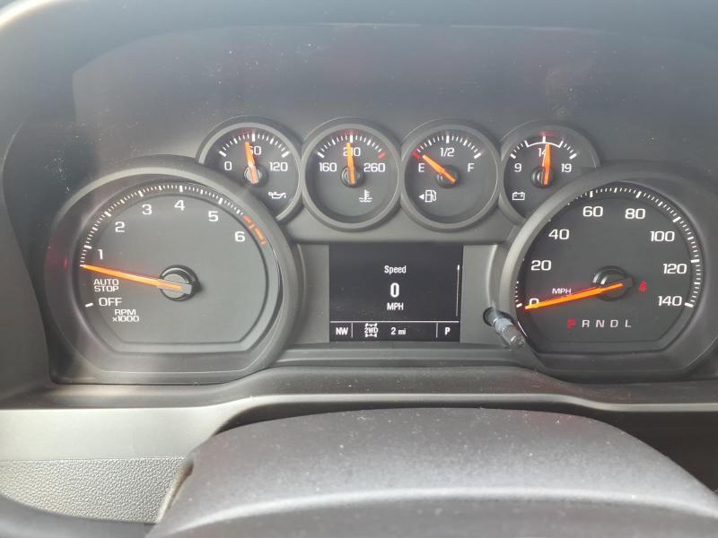 Chevrolet Silverado 1500 Trail Boss Custom Crew Cab 4WD 2026