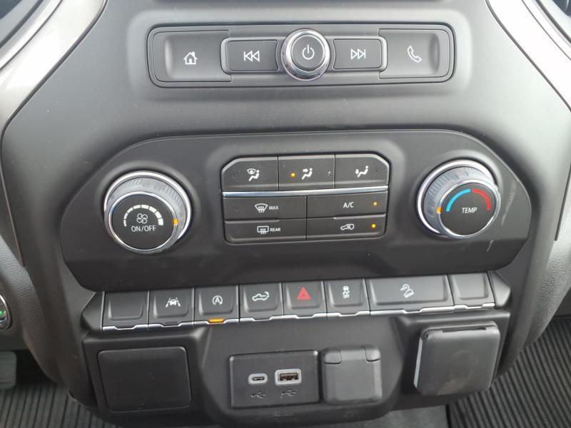 Chevrolet Silverado 1500 Trail Boss Custom Crew Cab 4WD 2026