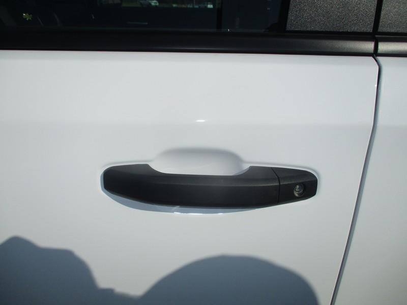 Chevrolet Silverado 1500 Custom Crew Cab 4WD 2026