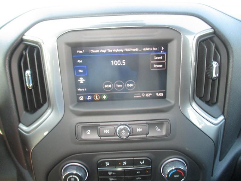 Chevrolet Silverado 1500 Custom Crew Cab 4WD 2026