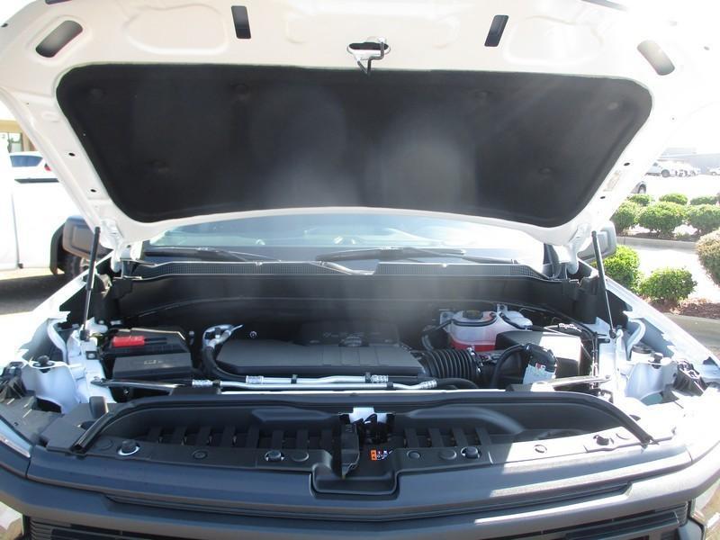 Chevrolet Silverado 1500 Custom Crew Cab 4WD 2026