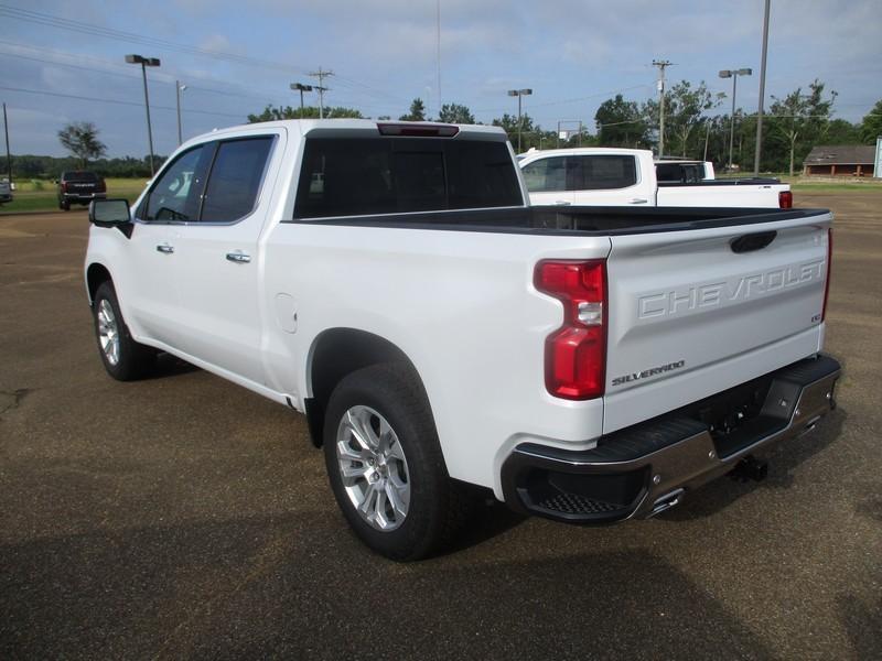 Chevrolet Silverado 1500 LTZ Crew Cab 4WD 2026