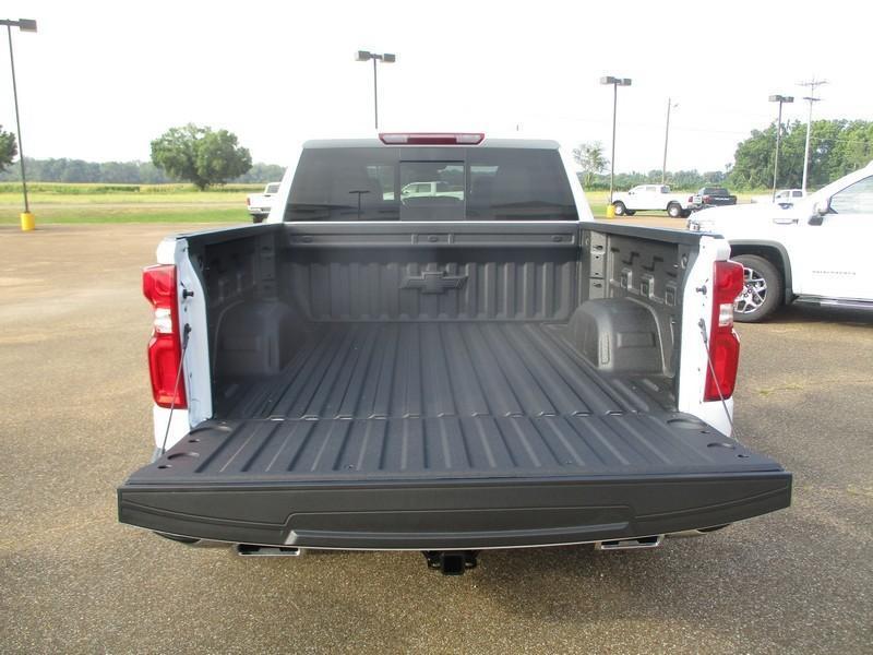 Chevrolet Silverado 1500 LTZ Crew Cab 4WD 2026