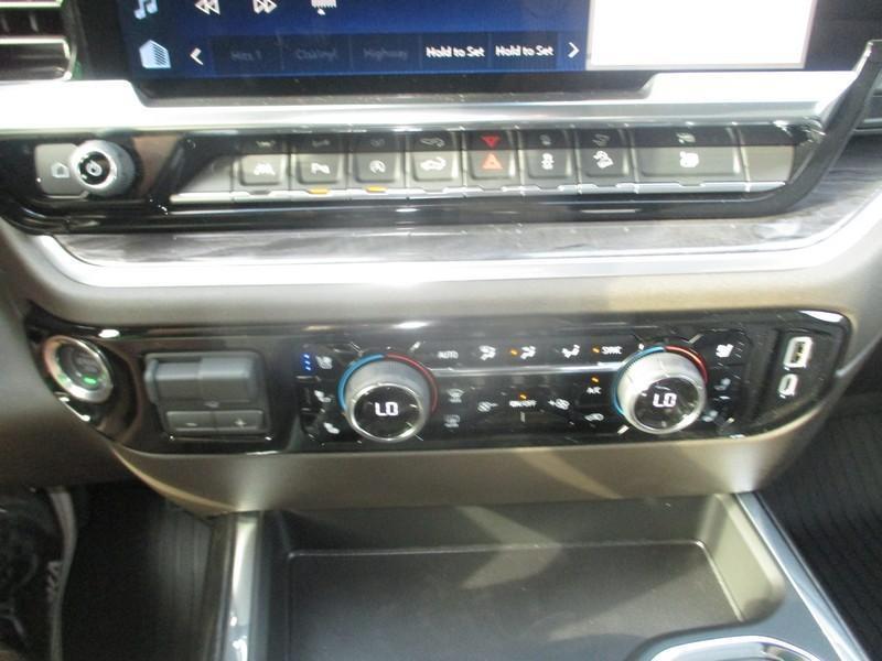 Chevrolet Silverado 1500 LTZ Crew Cab 4WD 2026