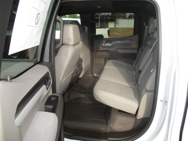 Chevrolet Silverado 1500 LTZ Crew Cab 4WD 2026