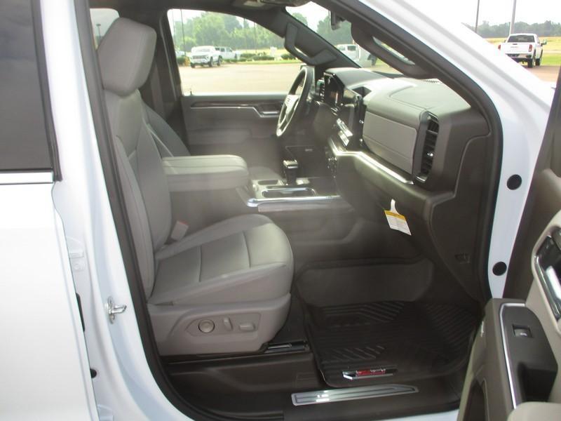 Chevrolet Silverado 1500 LTZ Crew Cab 4WD 2026