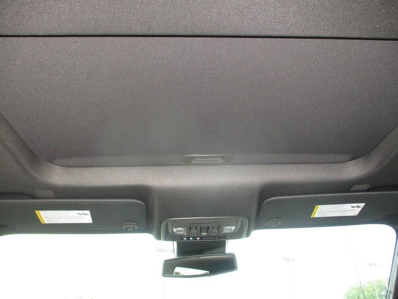 Chevrolet Silverado 1500 LTZ Crew Cab 4WD 2026