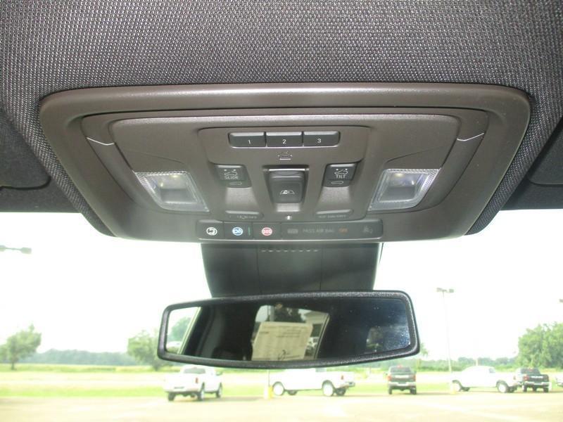 Chevrolet Silverado 1500 LTZ Crew Cab 4WD 2026