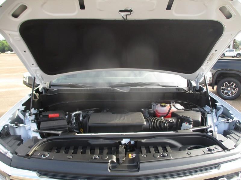 Chevrolet Silverado 1500 LTZ Crew Cab 4WD 2026