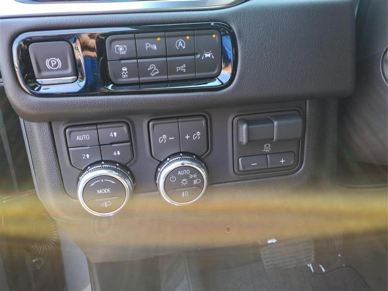 GMC Yukon Denali 4WD 2026