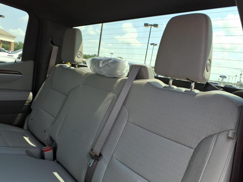 Chevrolet Silverado 1500 RST Select Package Crew Cab 4WD 2026