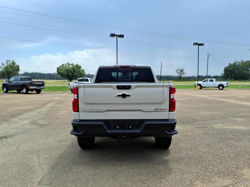 Chevrolet Silverado 1500 ZR2 Crew Cab 4WD 2026