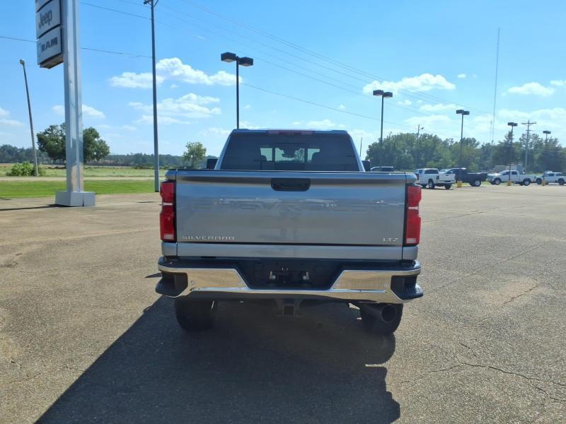Chevrolet Silverado 2500HD LTZ Crew Cab Long Box 4WD 2026