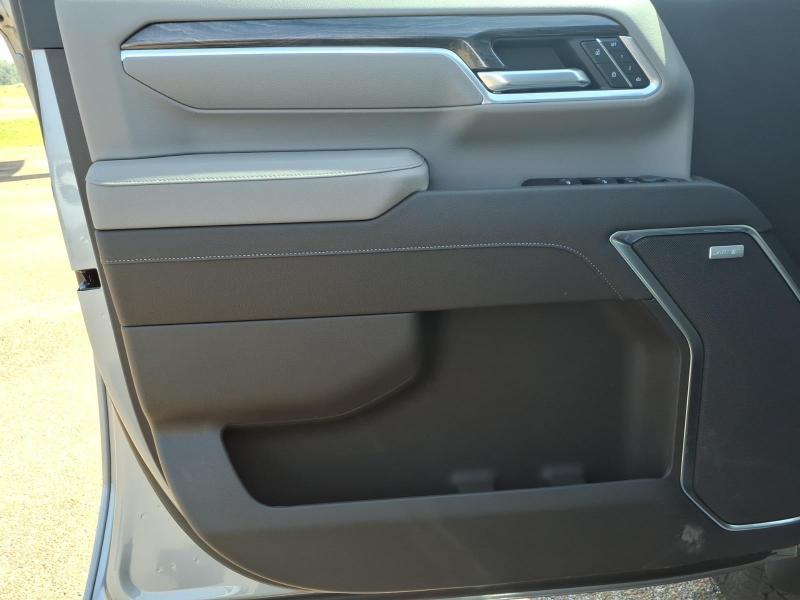 Chevrolet Silverado 2500HD LTZ Crew Cab Long Box 4WD 2026