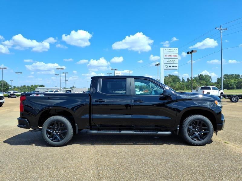 Chevrolet Silverado 1500 RST Select Package Crew Cab 4WD 2026