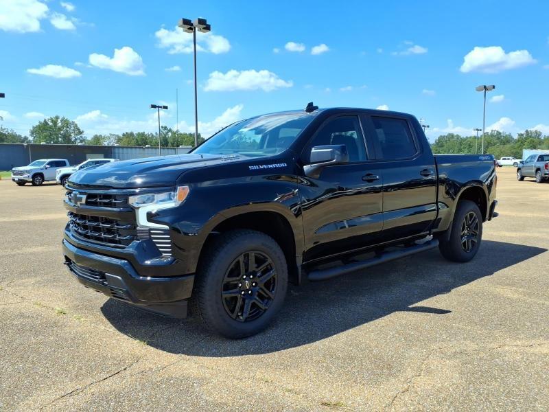 Chevrolet Silverado 1500 RST Select Package Crew Cab 4WD 2026