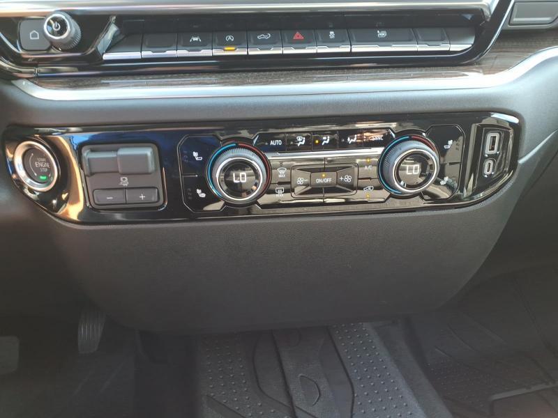 Chevrolet Silverado 1500 RST Select Package Crew Cab 4WD 2026