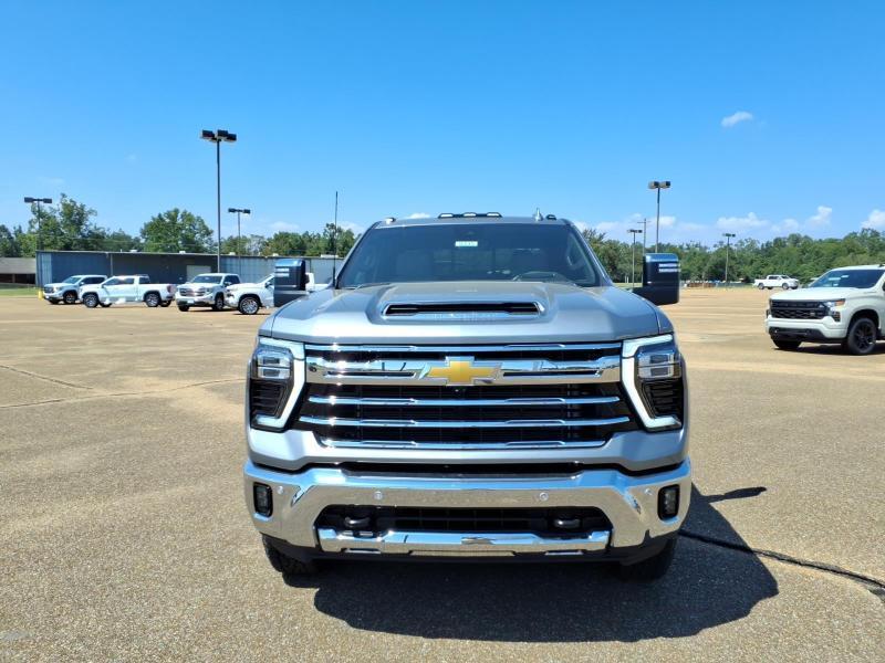 Chevrolet Silverado 2500HD LTZ Crew Cab Long Box 4WD 2026