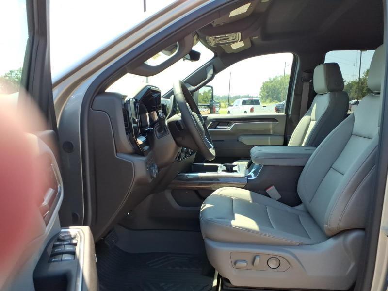 Chevrolet Silverado 2500HD LTZ Crew Cab Long Box 4WD 2026