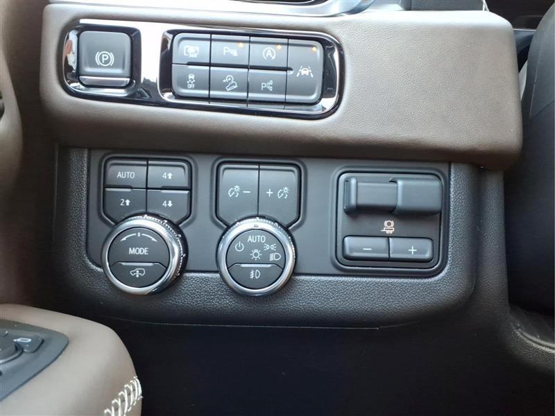 GMC Yukon Denali Ultimate 4WD 2027