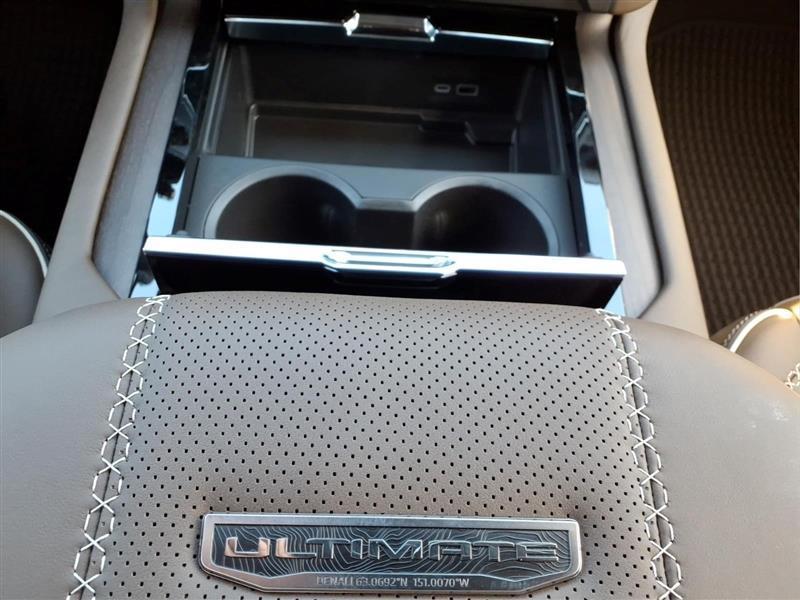 GMC Yukon Denali Ultimate 4WD 2027