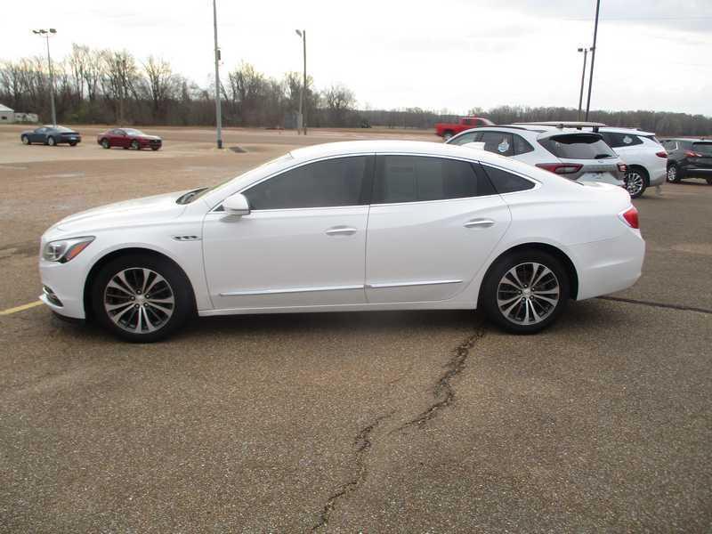 Buick LaCrosse Essence 2018