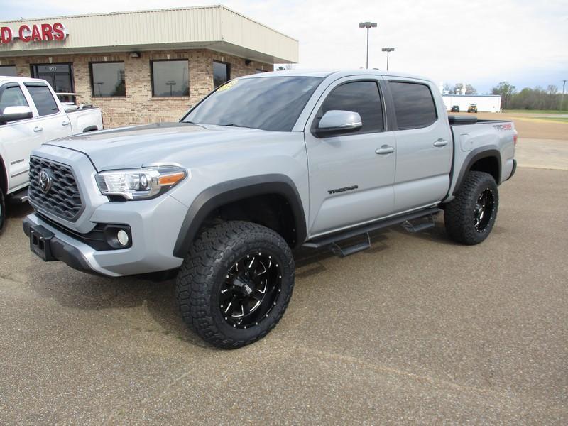 Toyota Tacoma  2020