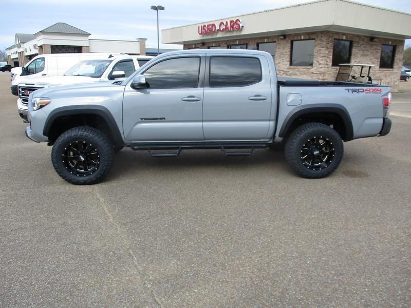 Toyota Tacoma  2020