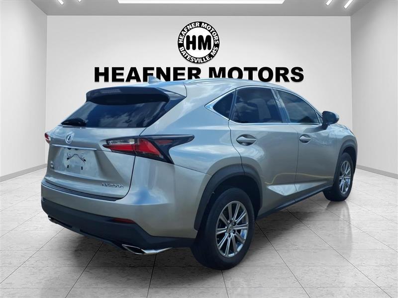 Lexus NX 200t FWD 2017
