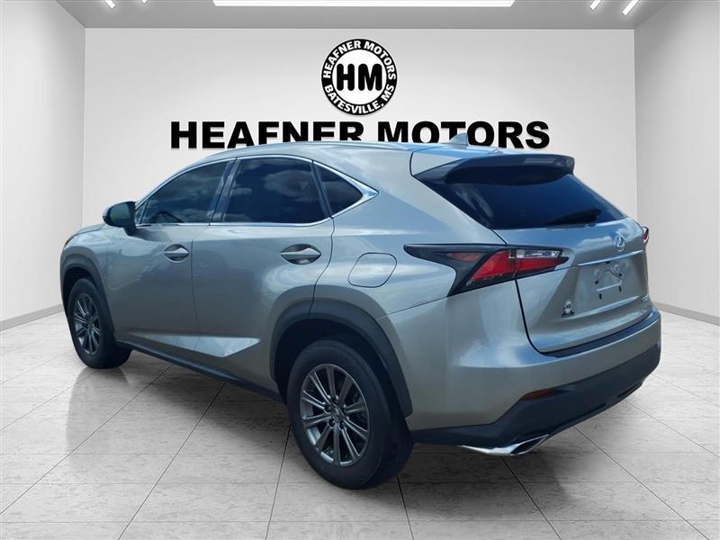 Lexus NX 200t FWD 2017