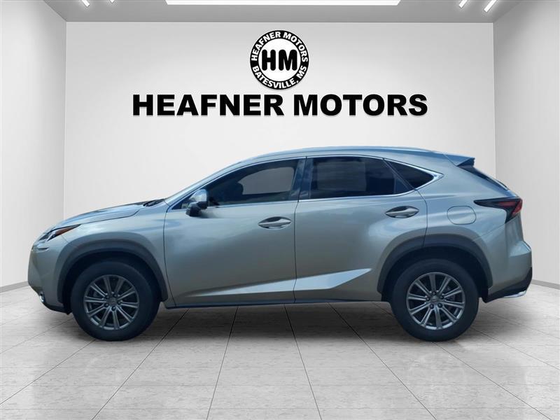 Lexus NX 200t FWD 2017