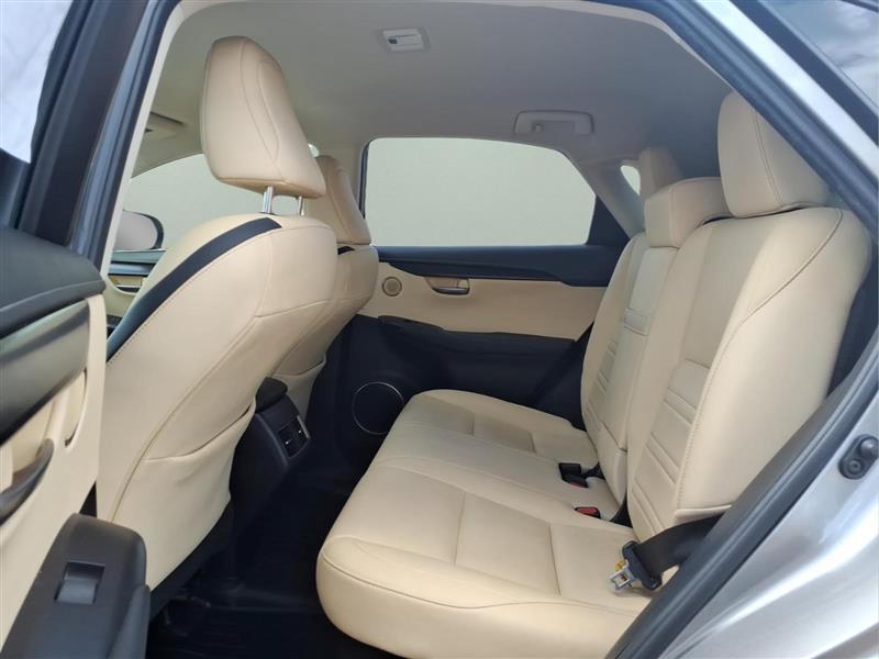 Lexus NX 200t FWD 2017