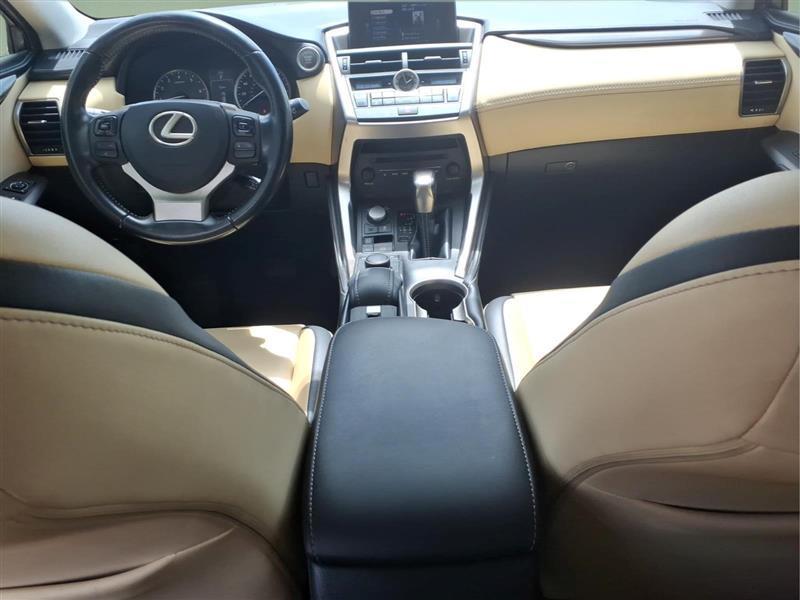 Lexus NX 200t FWD 2017
