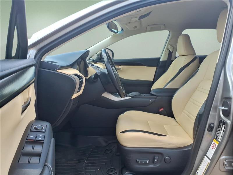 Lexus NX 200t FWD 2017