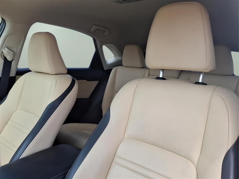 Lexus NX 200t FWD 2017