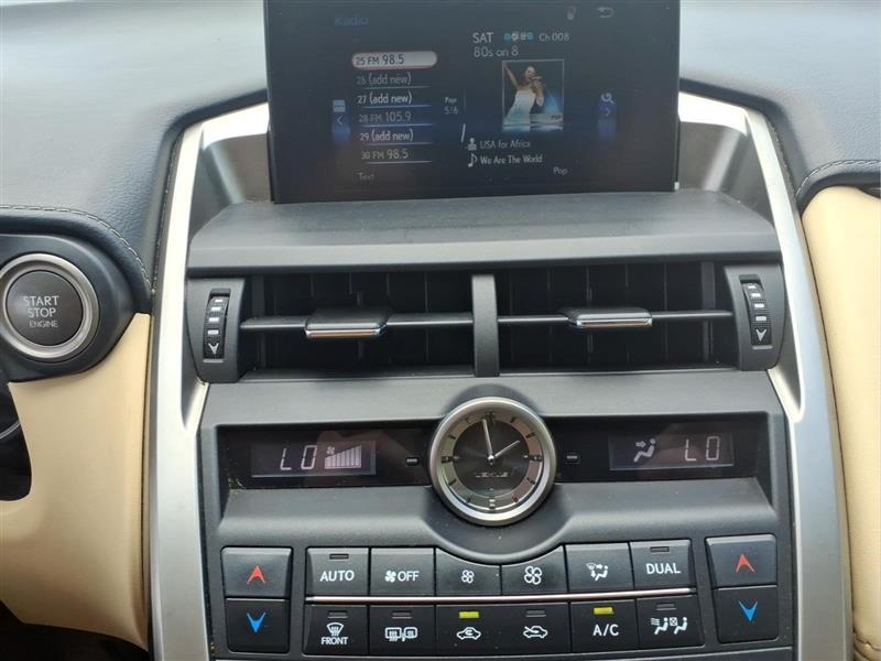 Lexus NX 200t FWD 2017
