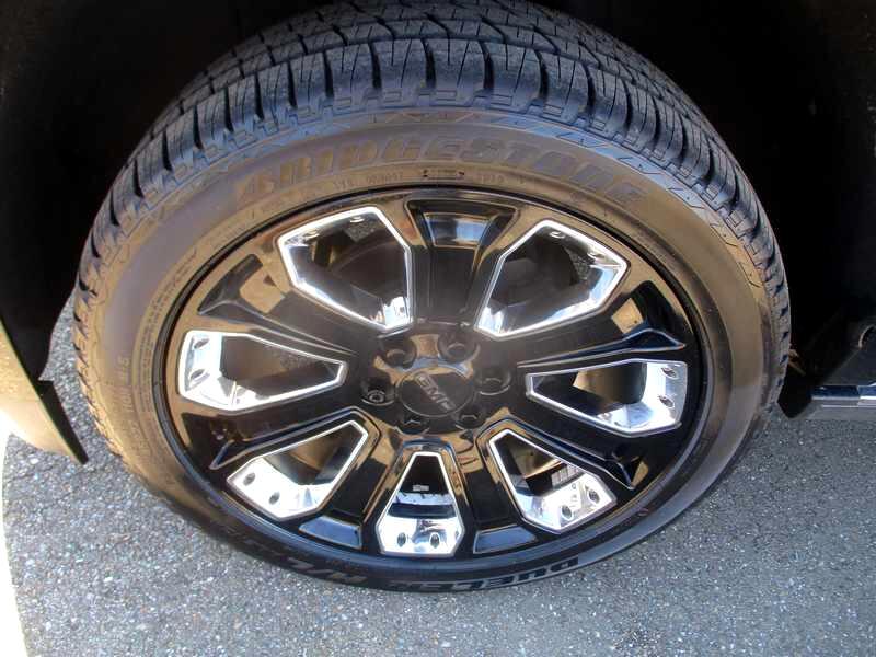 GMC Yukon Denali 4WD 2019 GMC Yukon Denali 4WD 2019