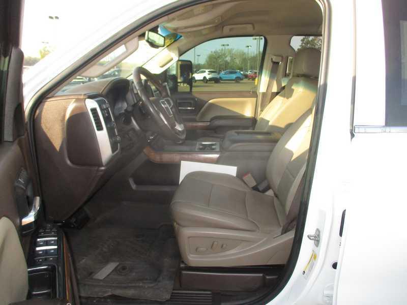 GMC Sierra 2500HD SLT Crew Cab 4WD 2019