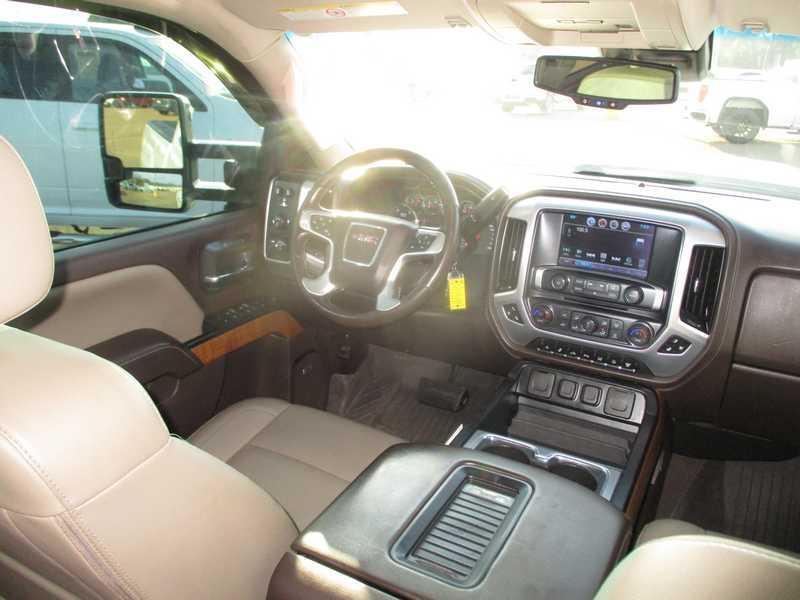 GMC Sierra 2500HD SLT Crew Cab 4WD 2019