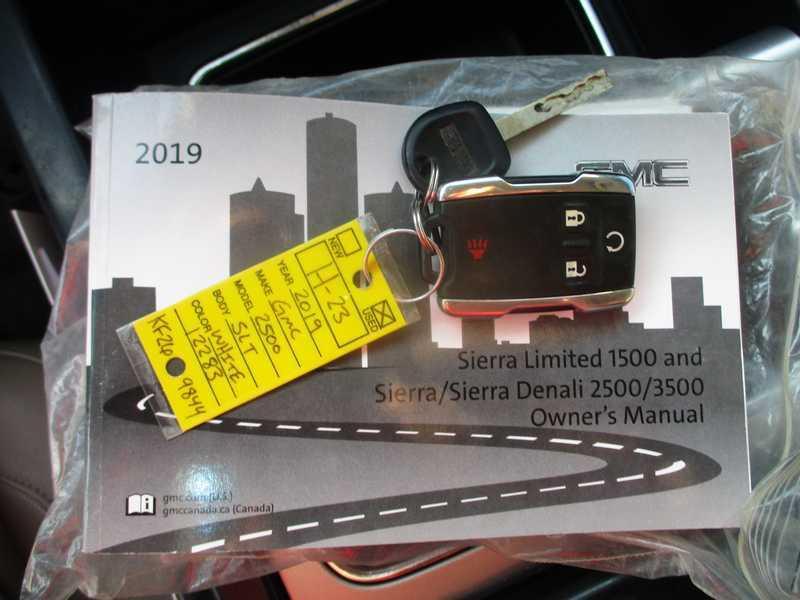 GMC Sierra 2500HD SLT Crew Cab 4WD 2019