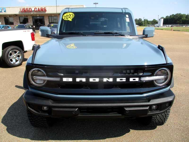Ford Bronco Outer Banks 2 Door Advanced 4x4 2023 Ford Bronco Outer Banks 2 Door Advanced 4x4 2023