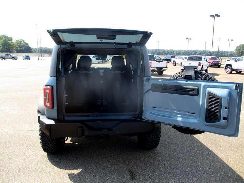 Ford Bronco Outer Banks 2 Door Advanced 4x4 2023 Ford Bronco Outer Banks 2 Door Advanced 4x4 2023
