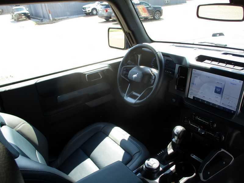 Ford Bronco Outer Banks 2 Door Advanced 4x4 2023 Ford Bronco Outer Banks 2 Door Advanced 4x4 2023