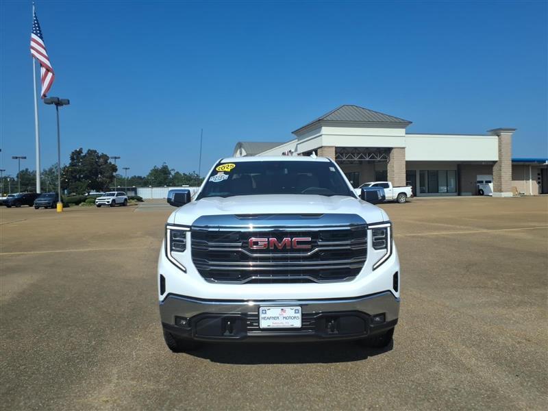 GMC Sierra 1500 SLT Crew Cab 4WD 2025