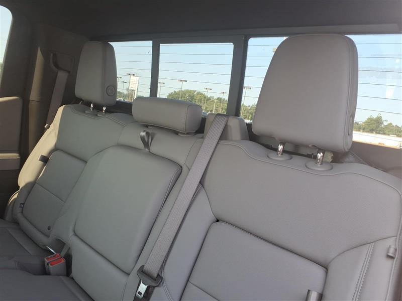 GMC Sierra 1500 SLT Crew Cab 4WD 2025